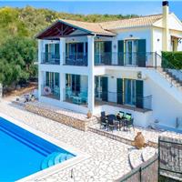 4 Bedroom Villa with Pool in Perithia on Corfu, Sleeps 8